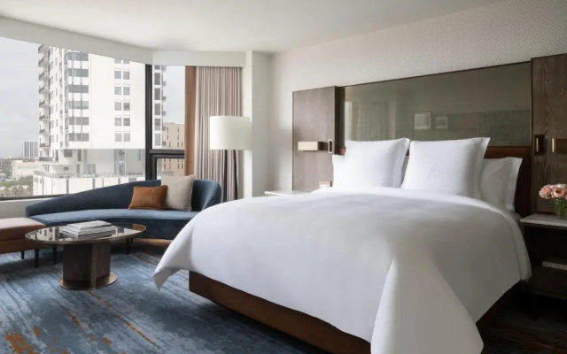 Ambassador Double Suite