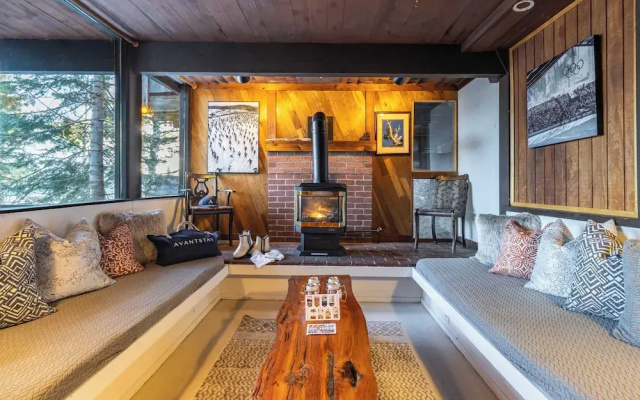 5 Bedrooms Cottage with balcony