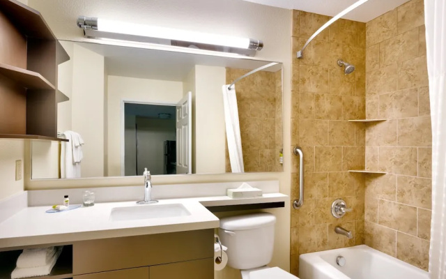 1 Bedroom Suite