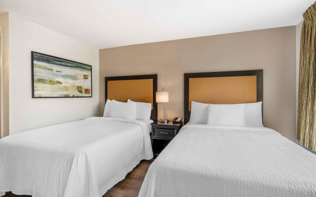 1 Bedroom Quadruple Suite