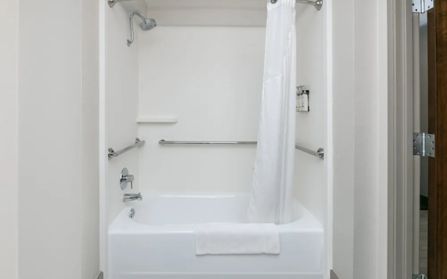 Quadruple Suite