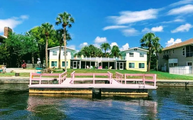 Bungalow