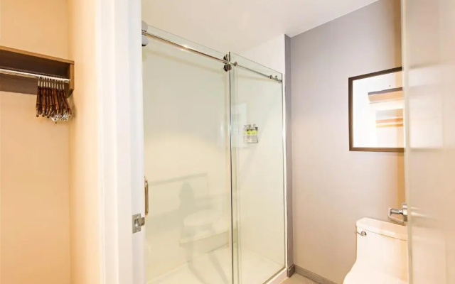 1 Bedroom Double Suite