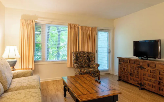 2 Bedrooms Cottage