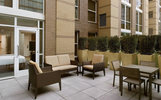 Double Studio with balcony and with courtyard view