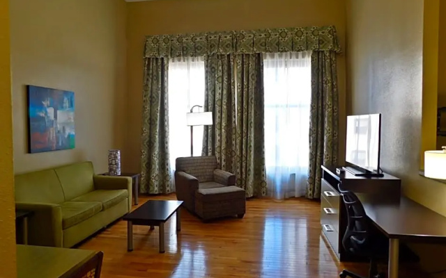 1 Bedroom Quadruple Suite