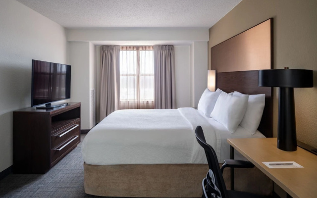 1 Bedroom Suite