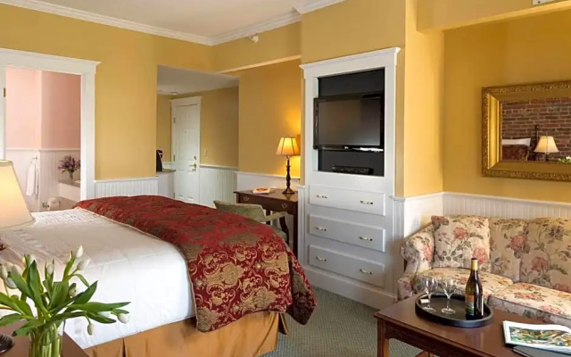 Standard Double room with land view