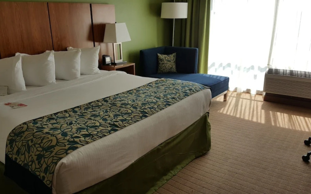 1 Bedroom Deluxe Suite with balcony