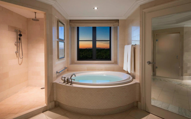 Suite with balcony