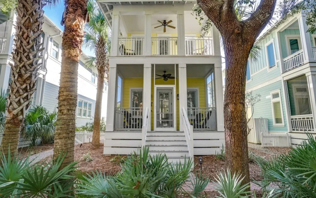 3 Bedrooms Cottage with balcony