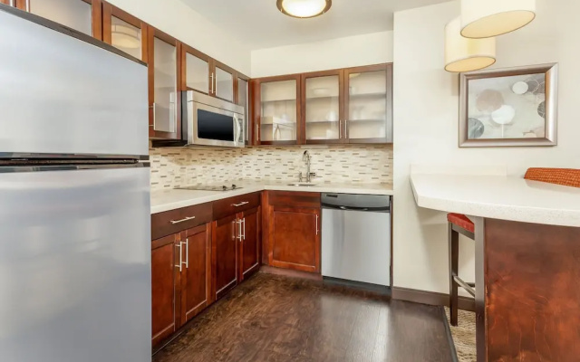 1 Bedroom Suite