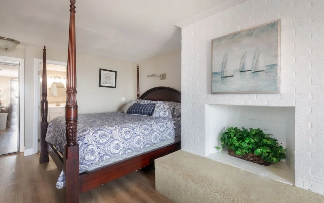 Deluxe Double room with balcony and with ocean view