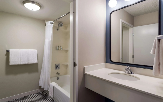 Standard Quadruple room with balcony