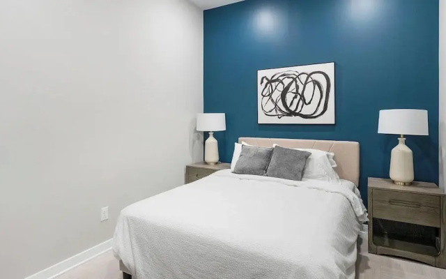 3 Bedrooms Apartment