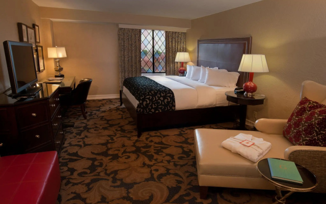 Royal room