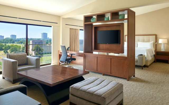 1 Bedroom Royal Suite