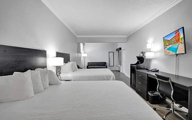 Quadruple Suite