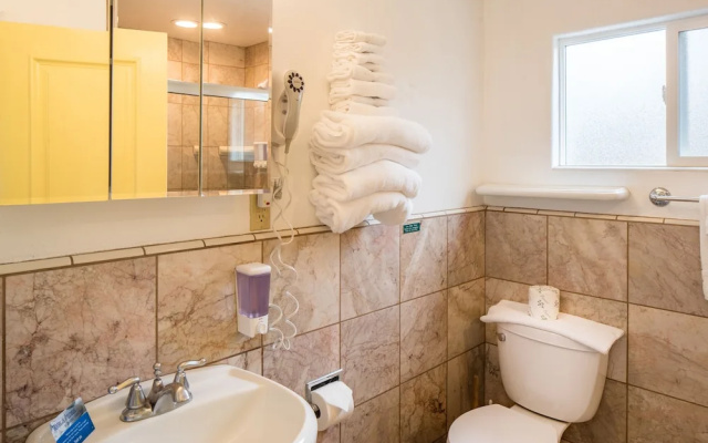 4 Bedrooms Standard Cottage