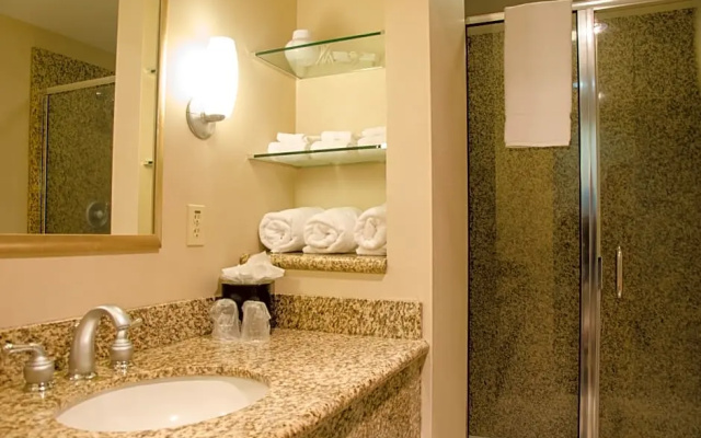 1 Bedroom Double Suite