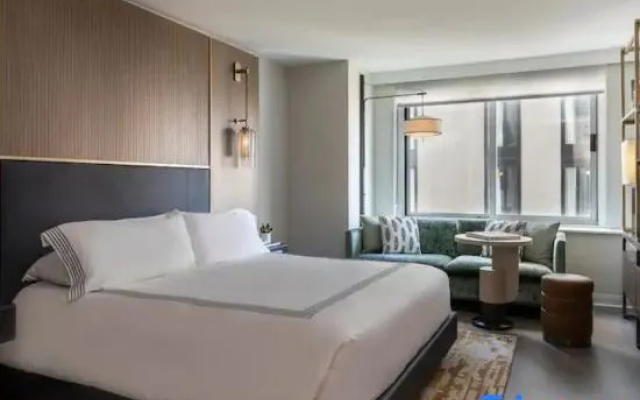 Deluxe Double Accessible room