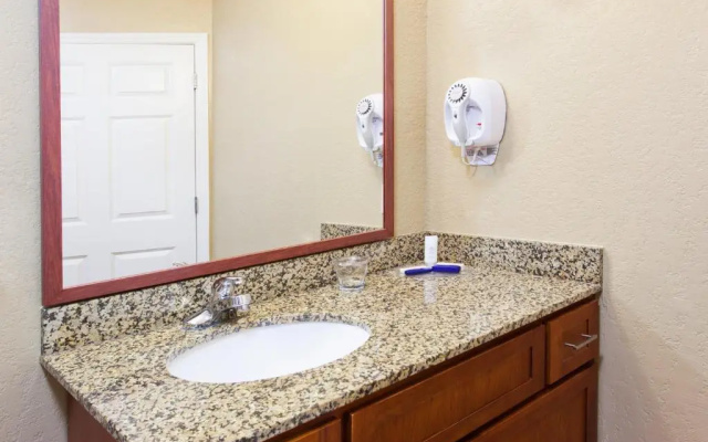 1 Bedroom Suite