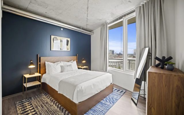 Studio with balcony and with city view