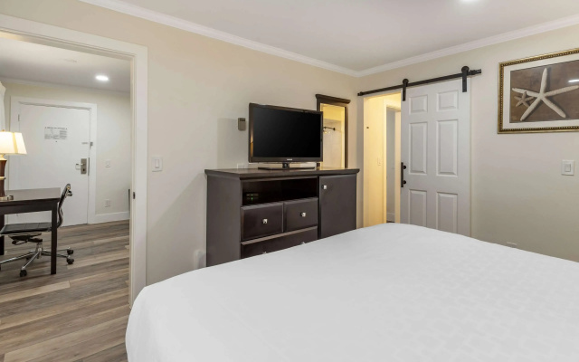 2 Bedrooms Double Suite