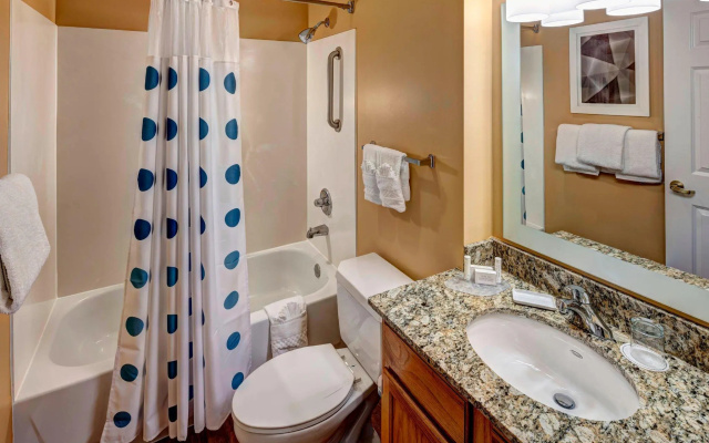 2 Bedrooms Suite