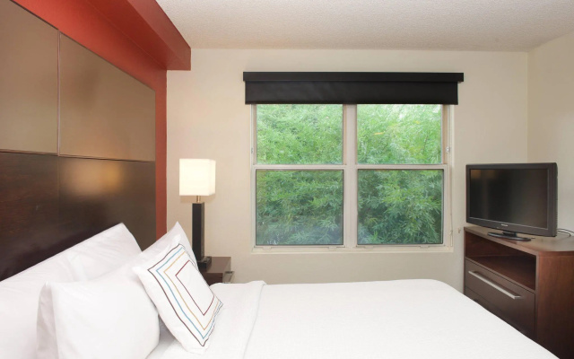 2 Bedrooms Suite