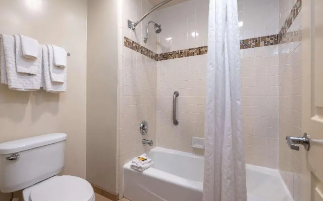 Standard Quadruple room with balcony