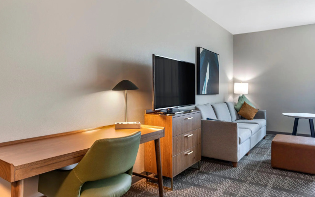Quadruple Suite