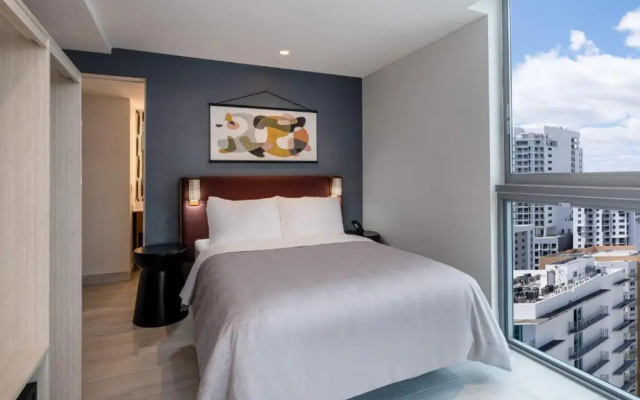 2 Bedrooms Suite with balcony