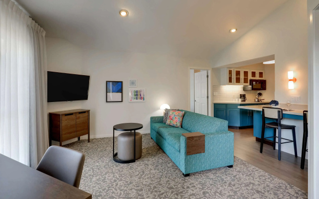 1 Bedroom Double Suite