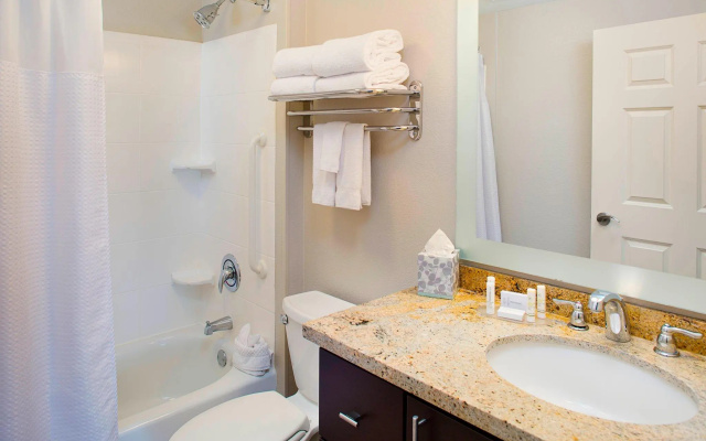 2 Bedrooms Suite