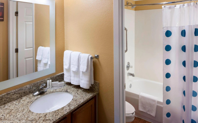 2 Bedrooms Suite