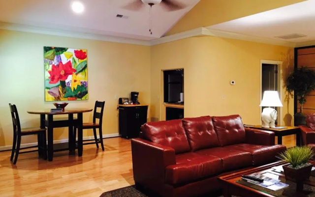 Deluxe Suite