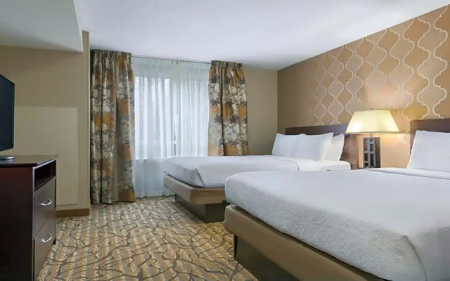 2 Bedrooms Sextuple Suite