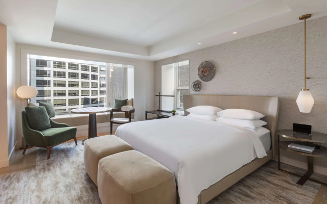 Deluxe Double room with city view