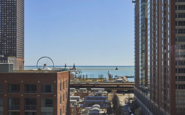 Suite with lake view