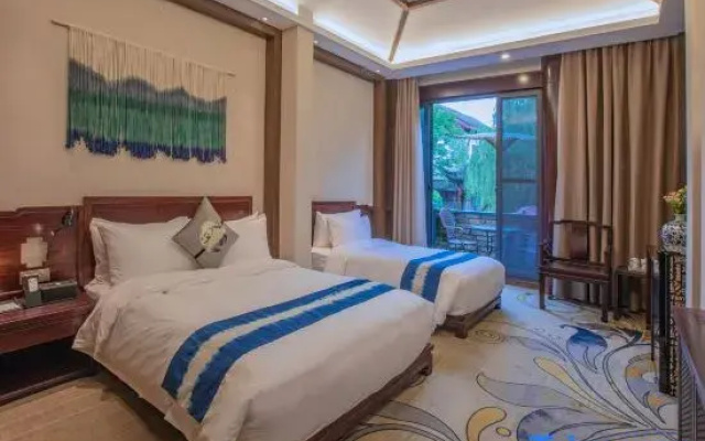 Standard Family room with balcony and with garden view