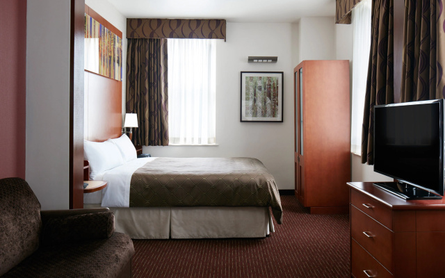 1 Bedroom Suite