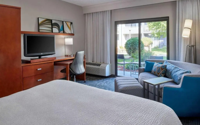 Standard room with balcony