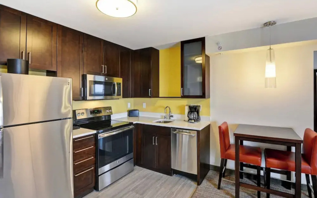 1 Bedroom Suite