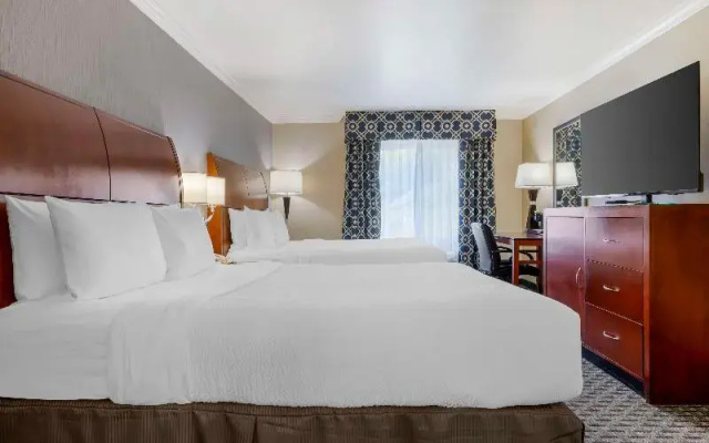 Standard Quadruple room with balcony