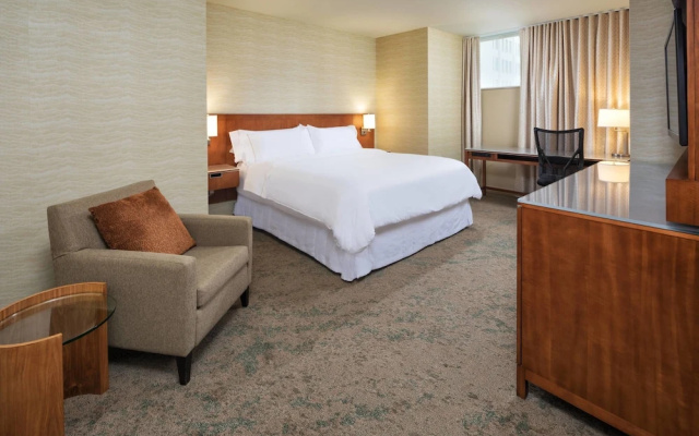 Grand Double room with city view