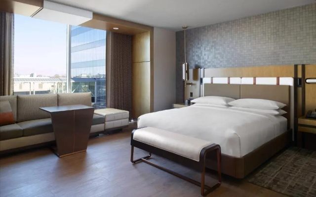 Standard Double room with city view