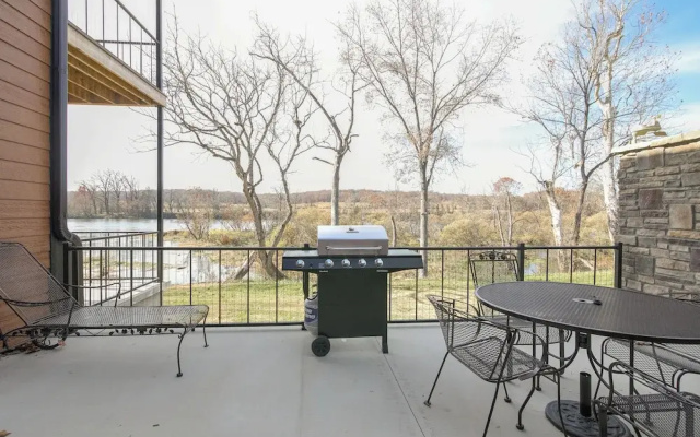 3 Bedrooms Cottage with balcony