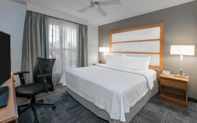 1 Bedroom NONSMOKING Double Suite