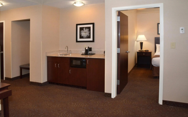 1 Bedroom Double Suite